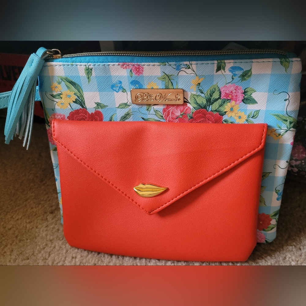 The Pioneer Women Wristlet Cosmetic bag&IPSY Sealed With Kiss bag.